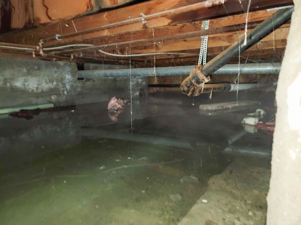 Crawlspace Water Restoration in Lilburn